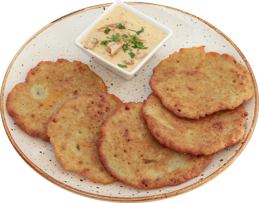 Placki z sosem kurkowym